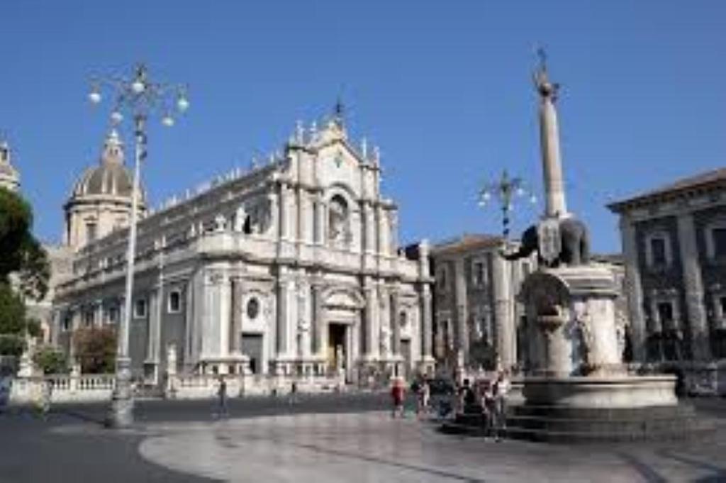 Suite Con Terrazza In Centro Storico Katania Zewnętrze zdjęcie