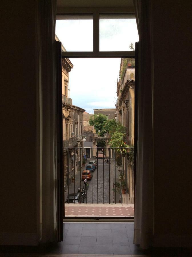 Suite Con Terrazza In Centro Storico Katania Zewnętrze zdjęcie
