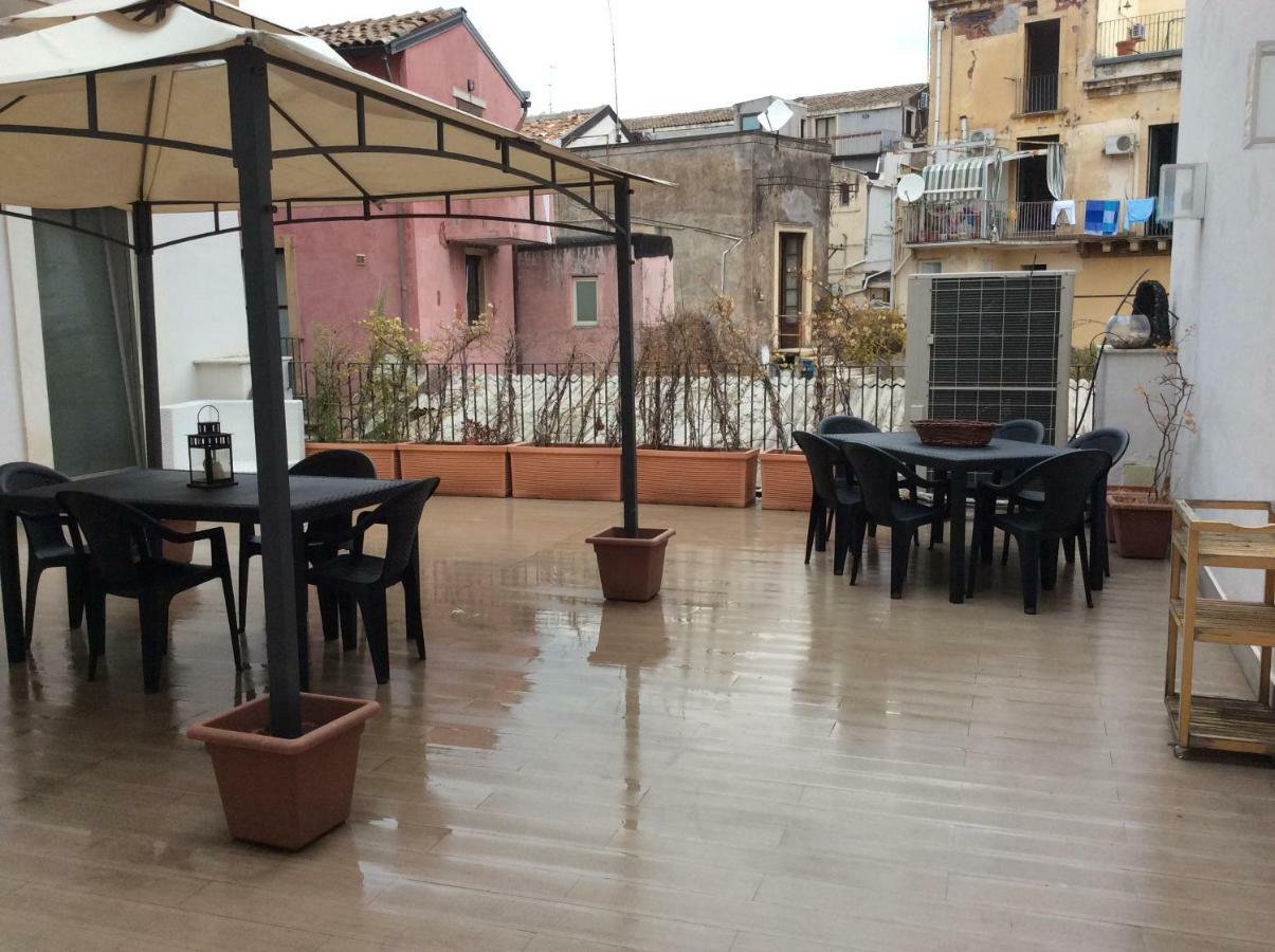 Suite Con Terrazza In Centro Storico Katania Zewnętrze zdjęcie