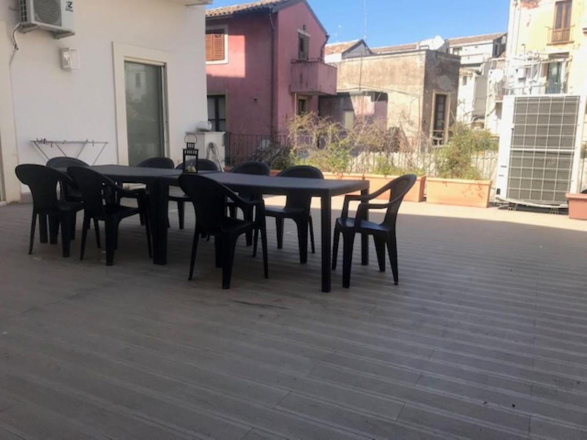 Suite Con Terrazza In Centro Storico Katania Zewnętrze zdjęcie